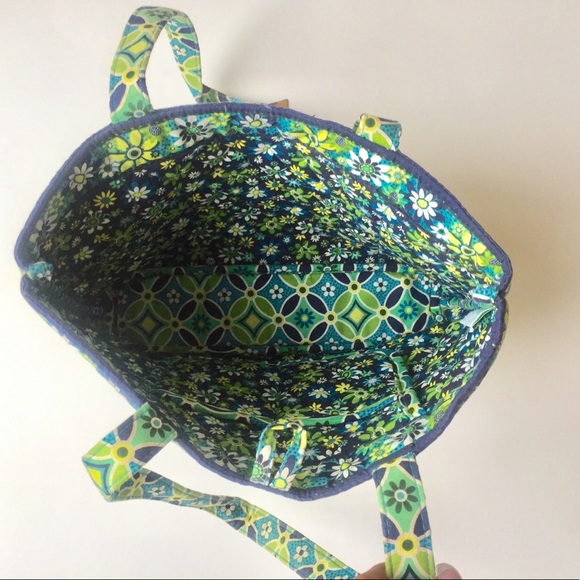 Vera Bradley shoulder bag - Picture 3 of 4